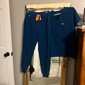 Figs Deep Reef Scrub Set with Orange Drawstring